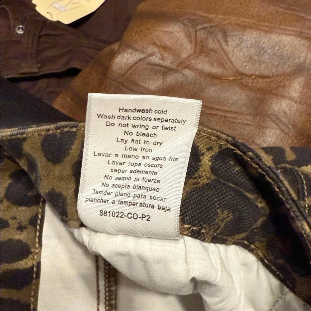 Judy Blue NWT Hear Me Roar Wide-Leg High Waist Denim Pants. 24W - Picture 7 of 7